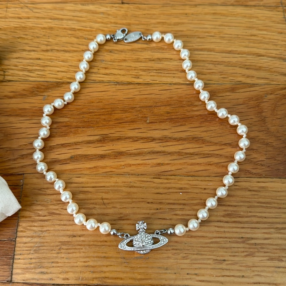 Authentic Vivienne Westwood pearl crystal choker necklace